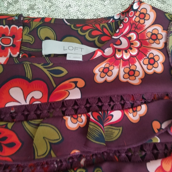 LOFT long sleeved lightweight floral top sz small - Picture 5 of 8